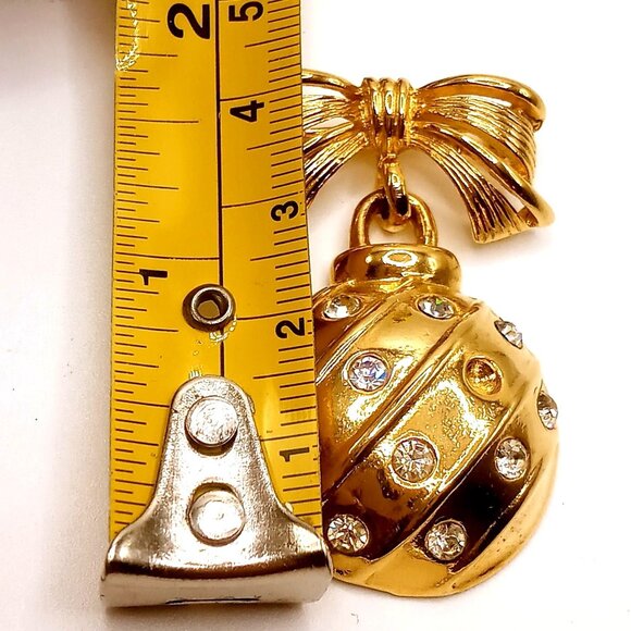 Christmas Brooch Bow & Ornament Gold Tone Metal Rhinestone Dangle Lapel Pin - Picture 7 of 7